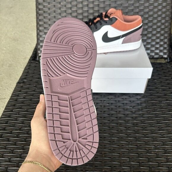 AIR JORDAN 1 SE LOW SKY J MAUVE Size 13 - Picture 5 of 6